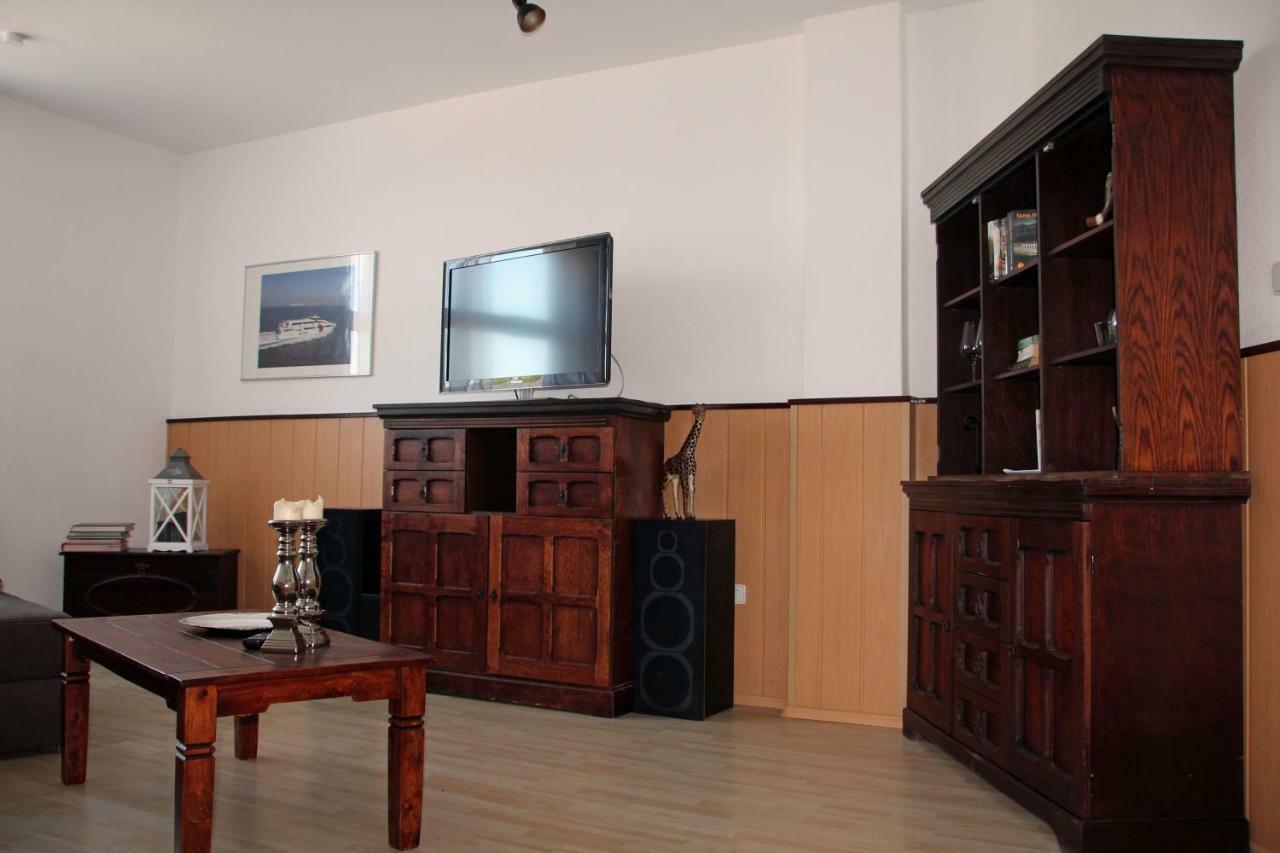 Kapitans Huus Apartment Westoverledingen Exterior photo